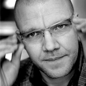Dennis Krook Oscarsson - stenskulptur